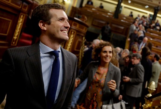 Tertulia de Federico: Las encuestas dan la mayoría a la derecha