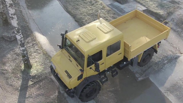 Mercedes-Benz Unimog-Zetros Driving demo