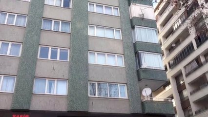 Apartmanın 4. Katından Düşen Kadın Öldü