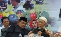 Mbah Moen Hadiri Deklarasi Dukungan Jokowi-Ma'ruf