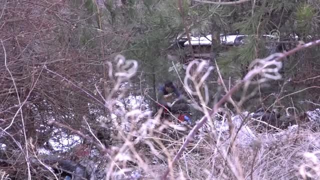 Otomobil Uçuruma Yuvarlandı: 1 Ölü