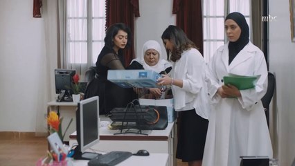 لحظة مغادرة ابتسام المكتب بعد فصلها.. ماذا فعلت غصون