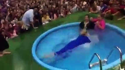 LA UNCIÓN DE LOS CLAVADOS ...