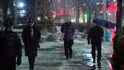 수도권 출근길 큰 눈에 혼잡 '주의'...서울시, 비상근무 / YTN