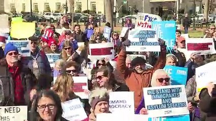 Americanos protestam contra Trump