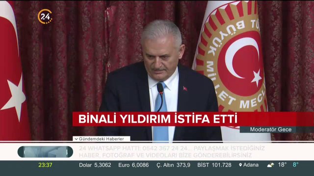 Binali Yıldırım istifa etti