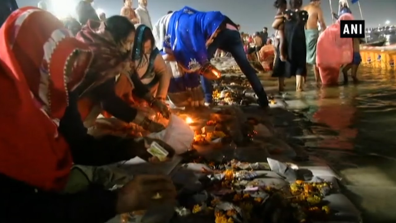 People flock to Sangam Ghat to take a dip in Maghi Purnima