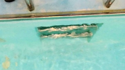 [취재N팩트] 70cm 깊이 물에서 왜? 호텔 수영장 안전 관리 '논란' / YTN