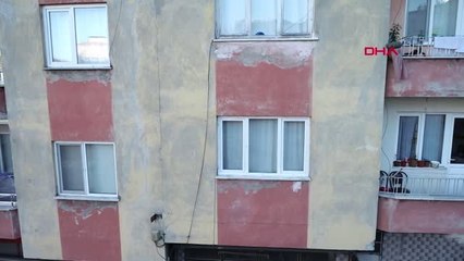 Trabzon'da Çatlaklar Oluşan 4 Katlı Bina Boşaltıldı