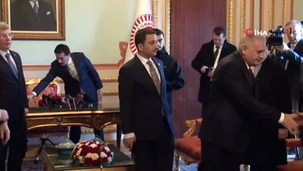 Binali Yıldırım Meclis Başkanlığı Görevinden İstifa Etti