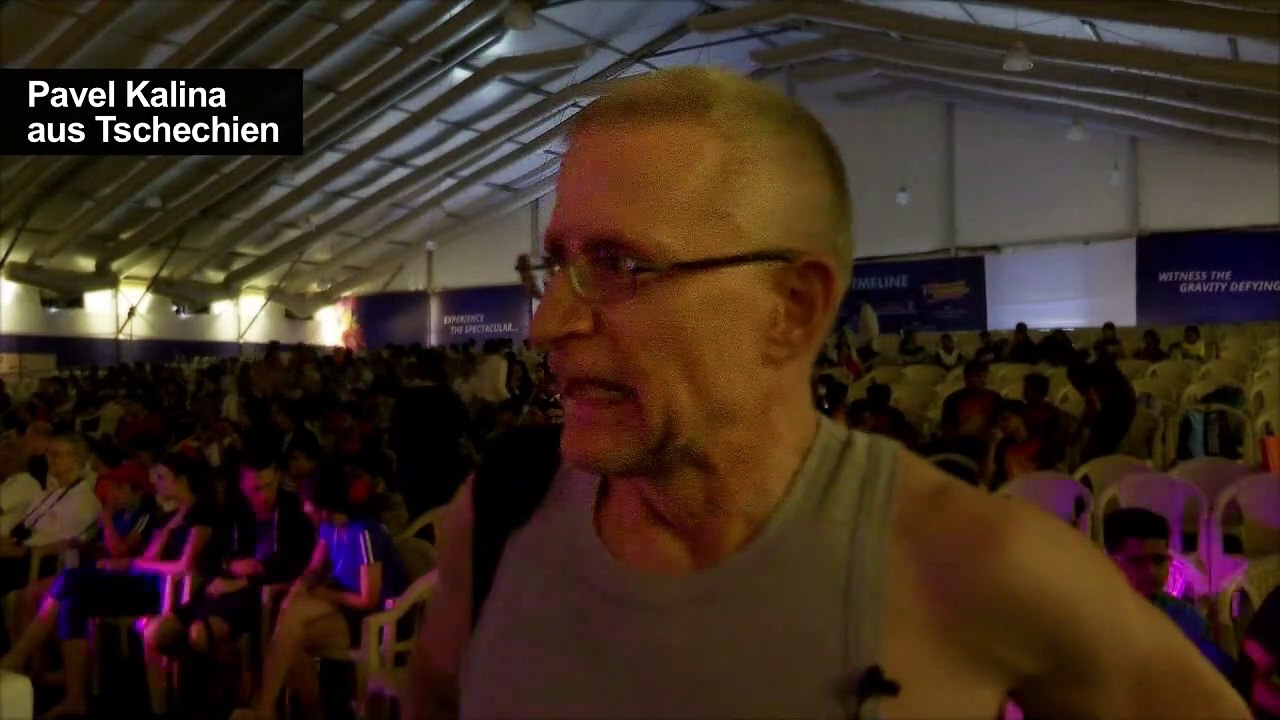 Yoga an der Stange: Mallakhamp immer beliebter