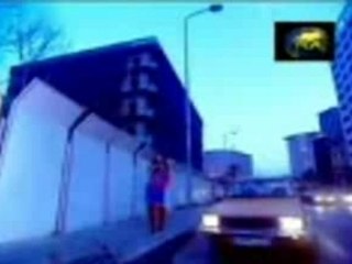 Nancy Ajram (parodie) - Yeah!