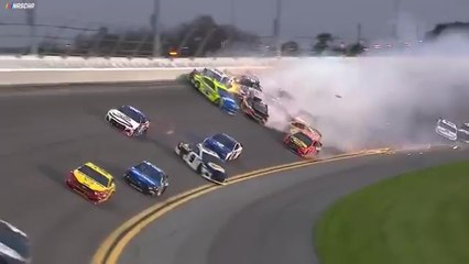 Spectaculaire accident sur le circuit de Daytona