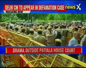 BJP-AAP workers face off outside Patiala House Court