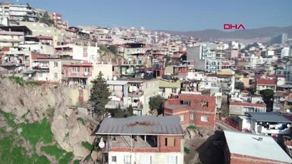 İzmir Mahalle Sakinleri Kopan Kayalardan Tedirgin