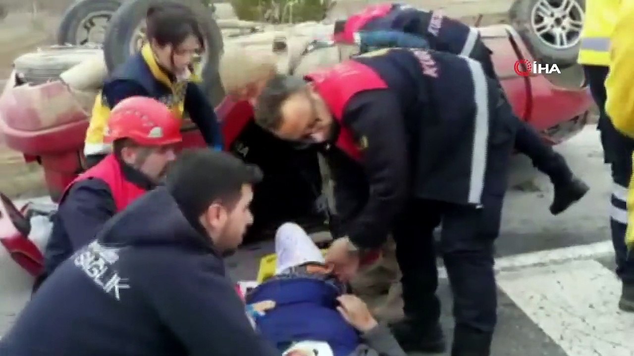 Hastane Yolunda Feci Kaza: 2 Yaralı