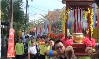 Kirab Patung Dewa Semarakkan Cap Go Meh