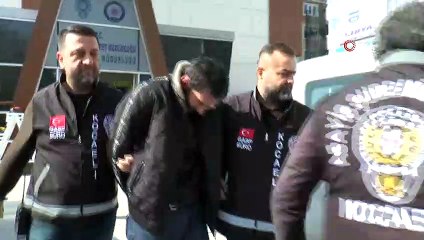 Su isteme bahanesiyle eve girdi...Yaşlı kadını önce dövdü, sonra soydu