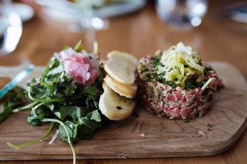 7 aliments à ne jamais consommer crus !