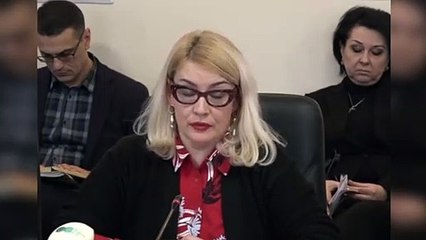 Estupor en plena reunión: suena porno en el móvil