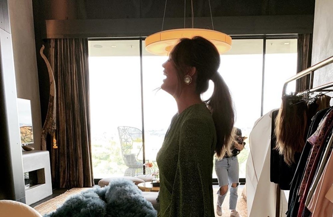 Chrissy Teigen: 'Abgebrochener Zahn'