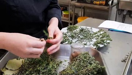 Un cours de cuisine "2 étoiles" avec le chef Edouard Loubet