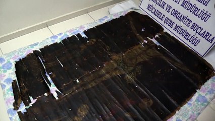 Hazreti İsa'nın 13. yüzyıla ait çarmıh tablosu ele geçirildi - KAYSERİ