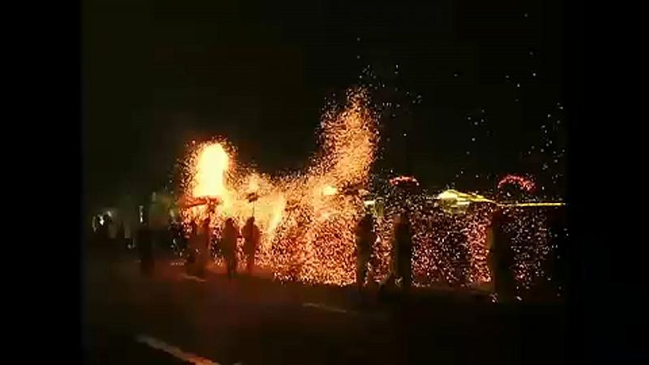 شاهد مهرجان فوانيس الربيع الصيني.. حكايةُ بهجةٍ وفرح
