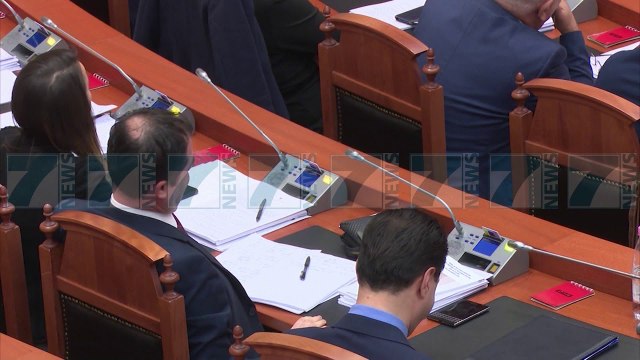 PERÇAHET LSI, KOKA «NUK E DJEG MANDATIN, ESHTE PLANI I BERISHES» - News, Lajme - Kanali 7