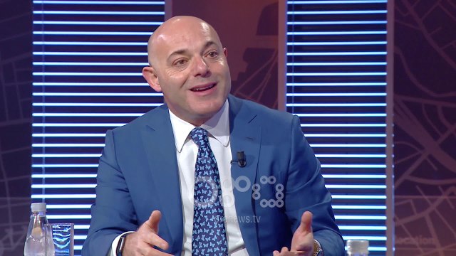 Ora News – Fevziu: Parlamenti mund të mbushet me 140 deputetë, por nuk janë opozita