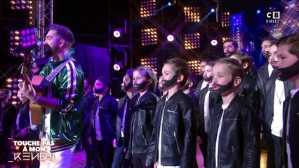 Des minis sosies chantent avec Kendji sur le plateau de TPMP
