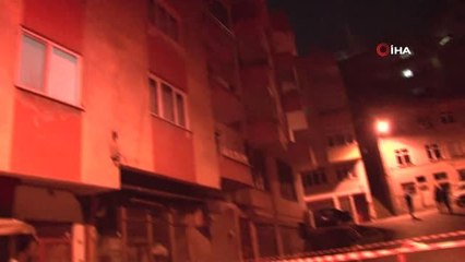 Trabzon'da 4 Katlı Bina Çatlaklar Nedeniyle Boşaltıldı