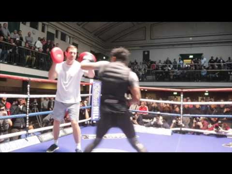 CONOR BENN EXPLOSIVE PADWORKOUT WITH TRAINER TONY SIMS / MARTIN v JOSHUA