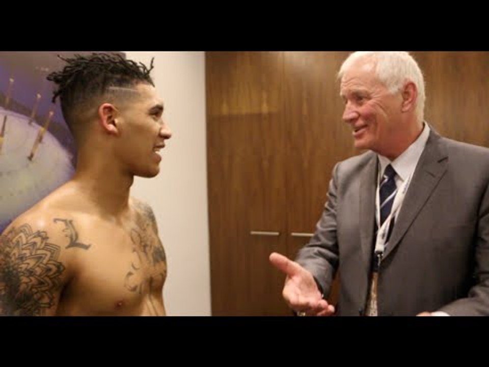 *UNSEEN* BARRY HEARN COMES IN TO DRESSING ROOM TO GIVE CONOR BENN ADVICE & FEEDBACK AFTER WIN
