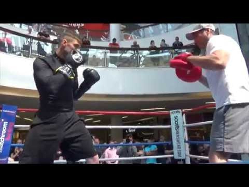 SAY SUHIN! - RICKY BURNS & TONY SIMS TECHNICAL PAD SESSION AHEAD OF DI ROCCO WORLD TITLE CLASH