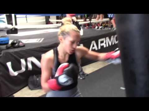 HUGELY TALENTED SENIESA ESTRADA SMASHES THE HEAVYBAG **EXCLUSIVE TRAINING FOOTAGE**