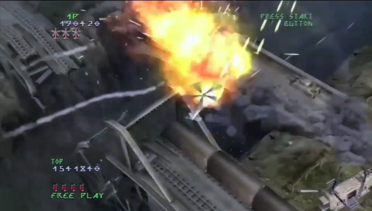 Under Defeat HD - Tráiler