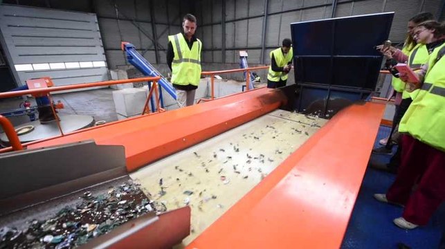 Visite de l'usine de recyclage des capsules Nespresso