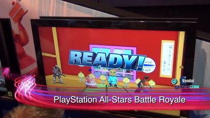 Jugando a PlayStation All-Stars Battle Royale - Vandal TV GC 2012