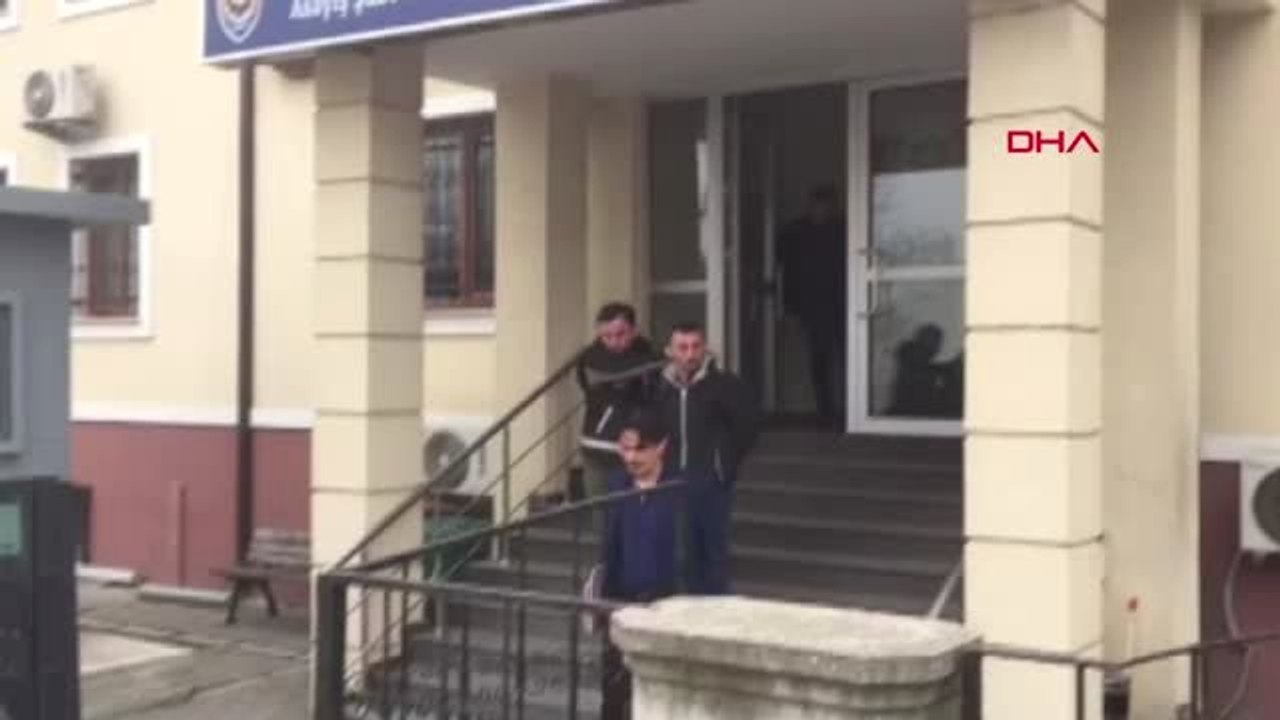 Sakarya Yardım Bahanesiyle Cep Telefonları Çaldı