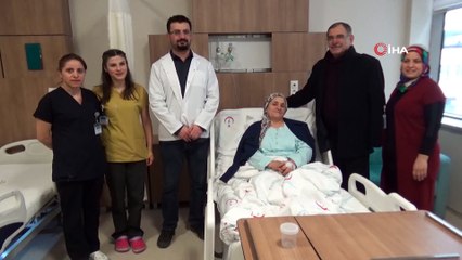 Eşarbını bağlamak için ağzına aldığı toplu iğne akciğerine kaçtı