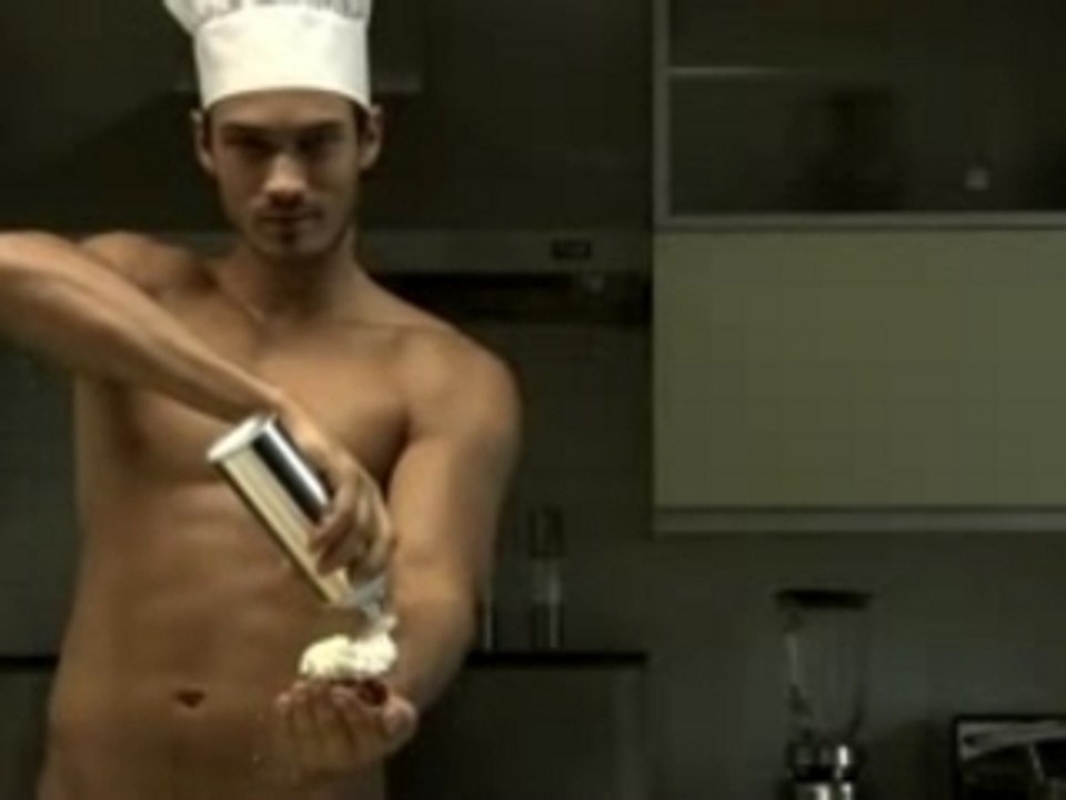 Pub REVERSA - Cuisinier et tartelette