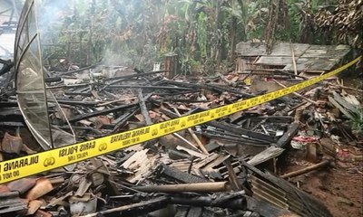 Diduga Bunuh Diri Bersama, Satu Keluarga Meninggal Dunia Terbakar