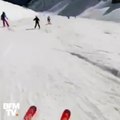 Ce skieur a filmé une avalanche qui s’est déclenchée sur sa piste dans les Alpes suisses