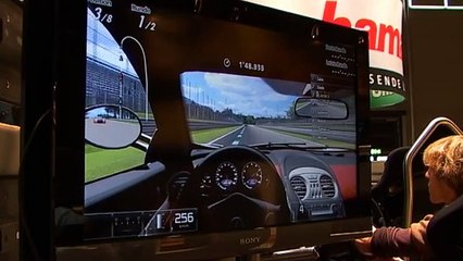 Jugando a Gran Turismo 5 - Vandal TV GC