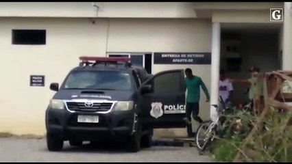 Pai de Kauã é levado para presídio após passar pelo SML de Linhares