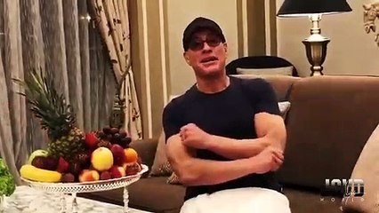 Jean-Claude Van Damme : "I'm not Dead Yet. Don't believe the hoax !"
