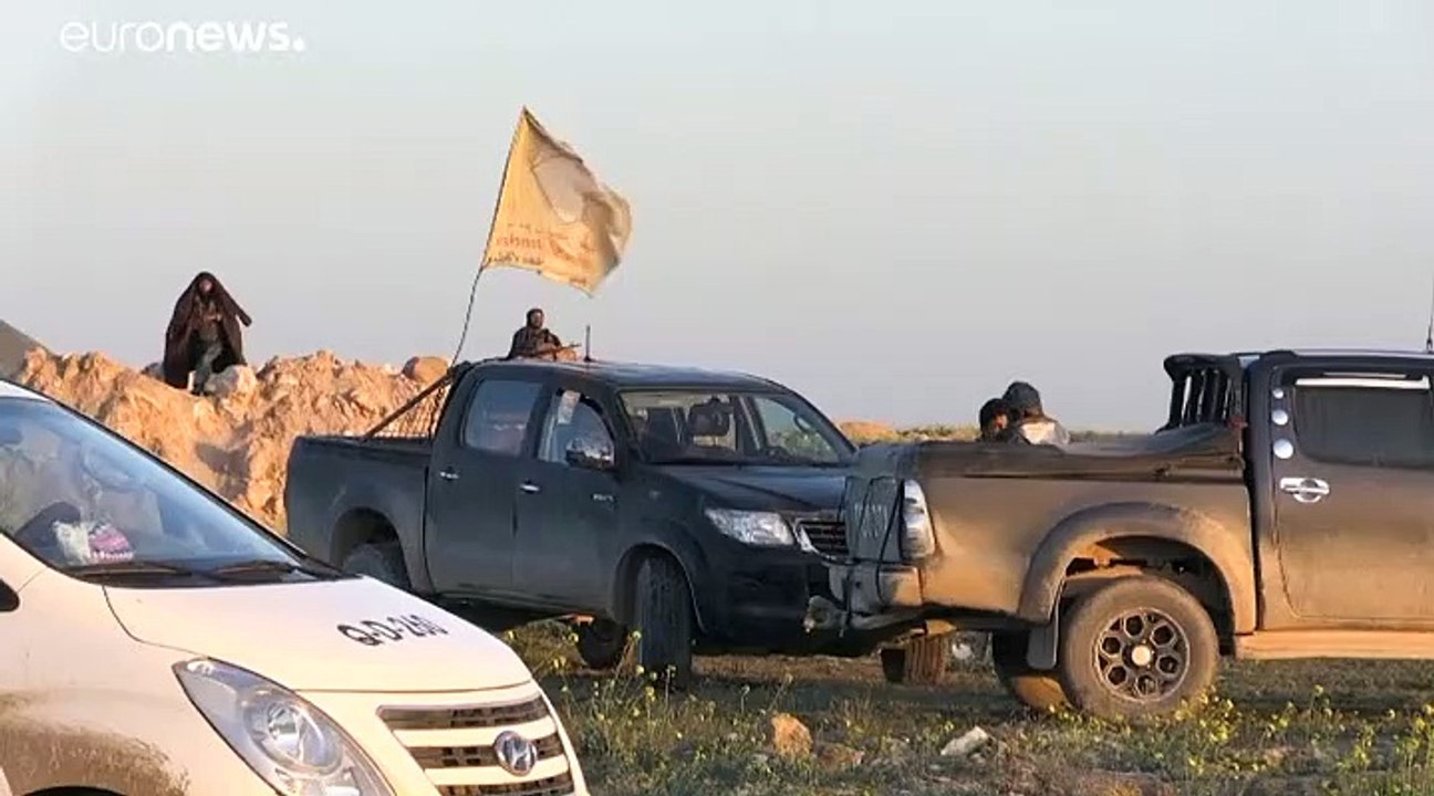 Zivilisten verlassen IS-Hochburg in Syrien