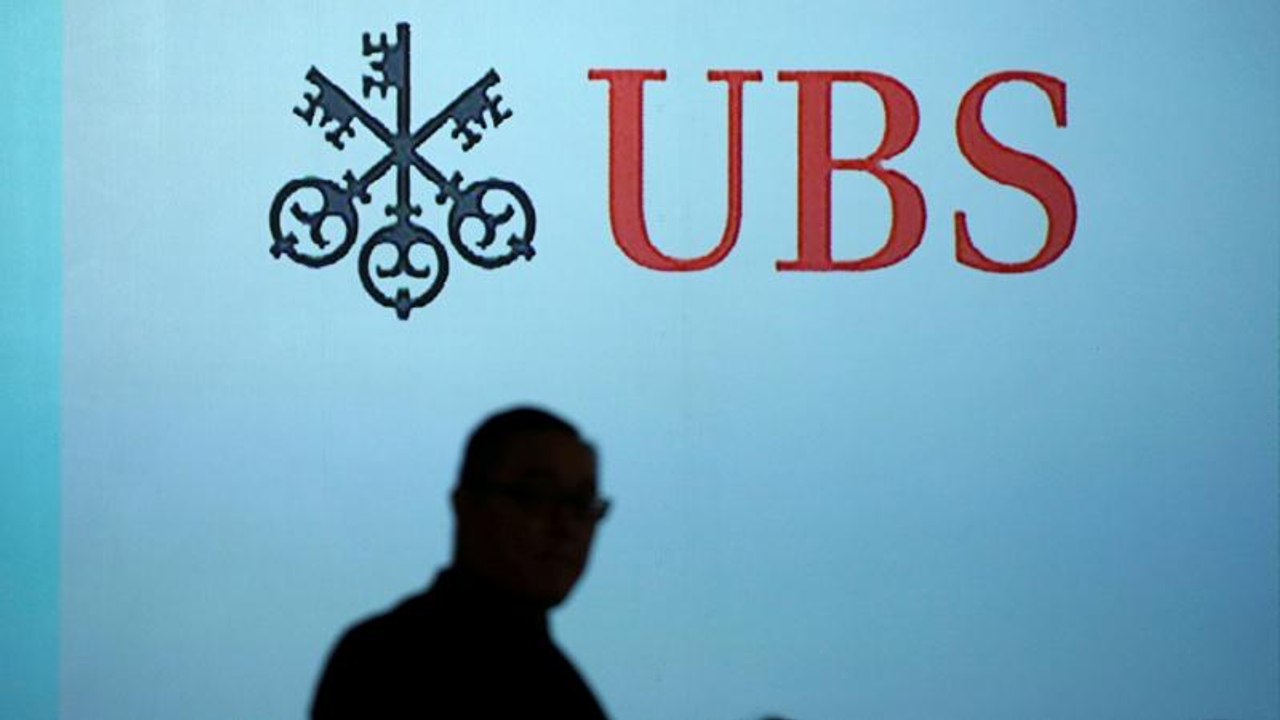 Multa multimillonaria al banco suizo UBS