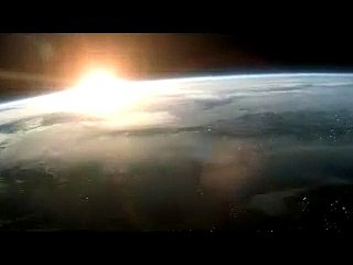 Universe at War: Earth Assault - Vídeo estrategia